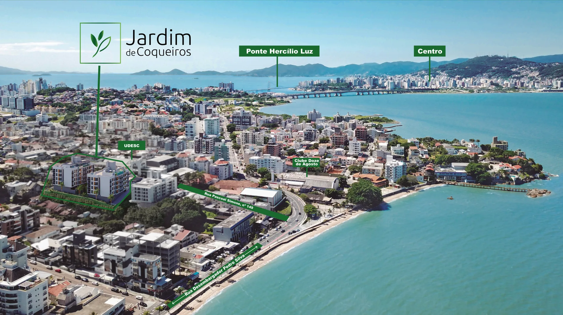Vista aérea de Coqueiros com o terreno do Jardim de Coqueiros demarcado, a Ponte Hercílio Luz, o Centro, a UDESC e o Clube Doze de Agosto